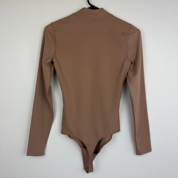 NWT Abercrombie & Fitch Womens Soft A&F Collection Seamless Tan Bodysuit Small - Picture 2 of 9